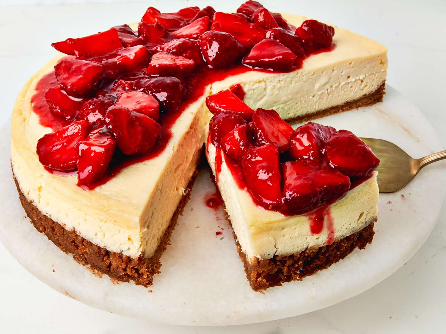 Cheesecake with Strawberry Topping Recipe