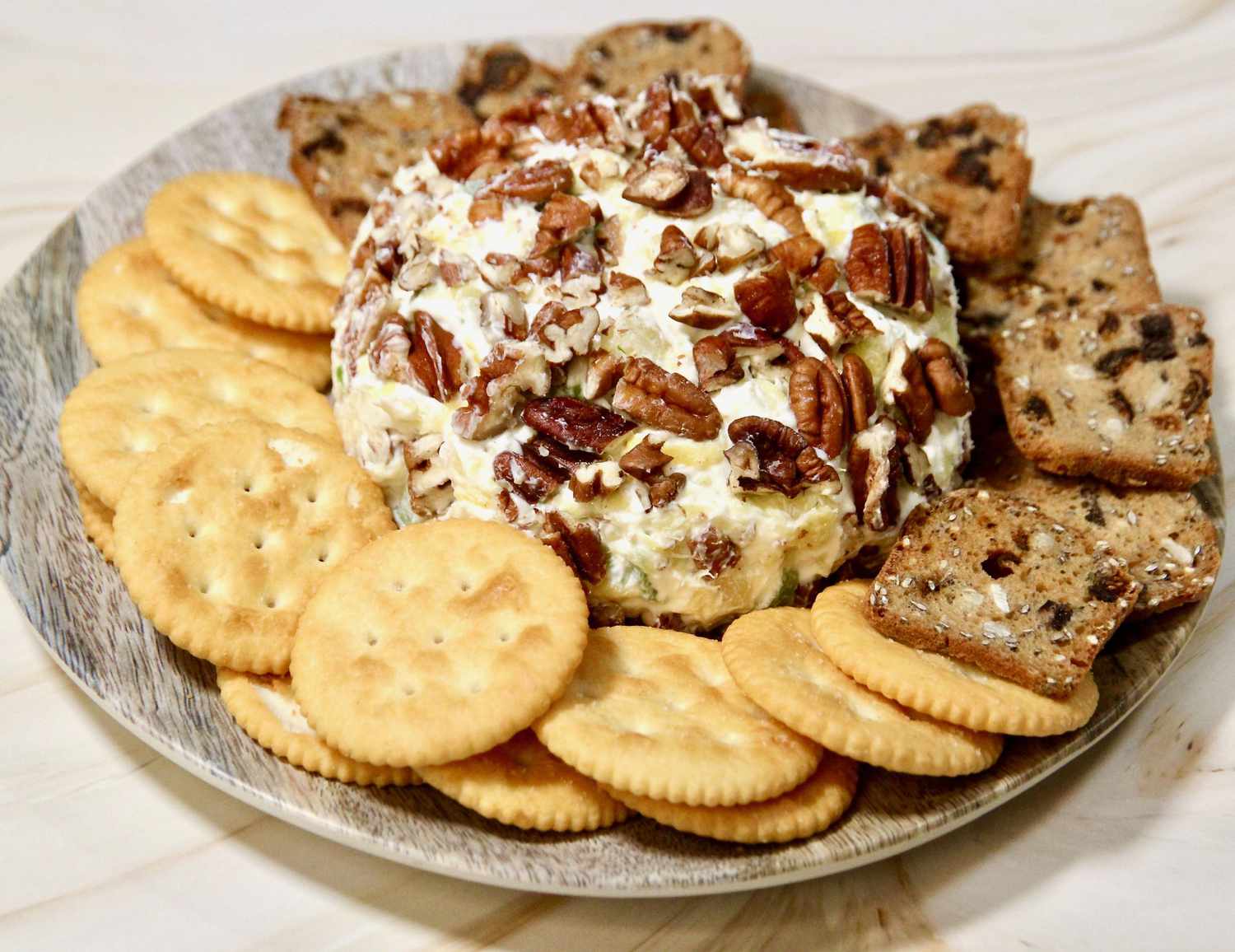 Pineapple Cheese Ball Recipe