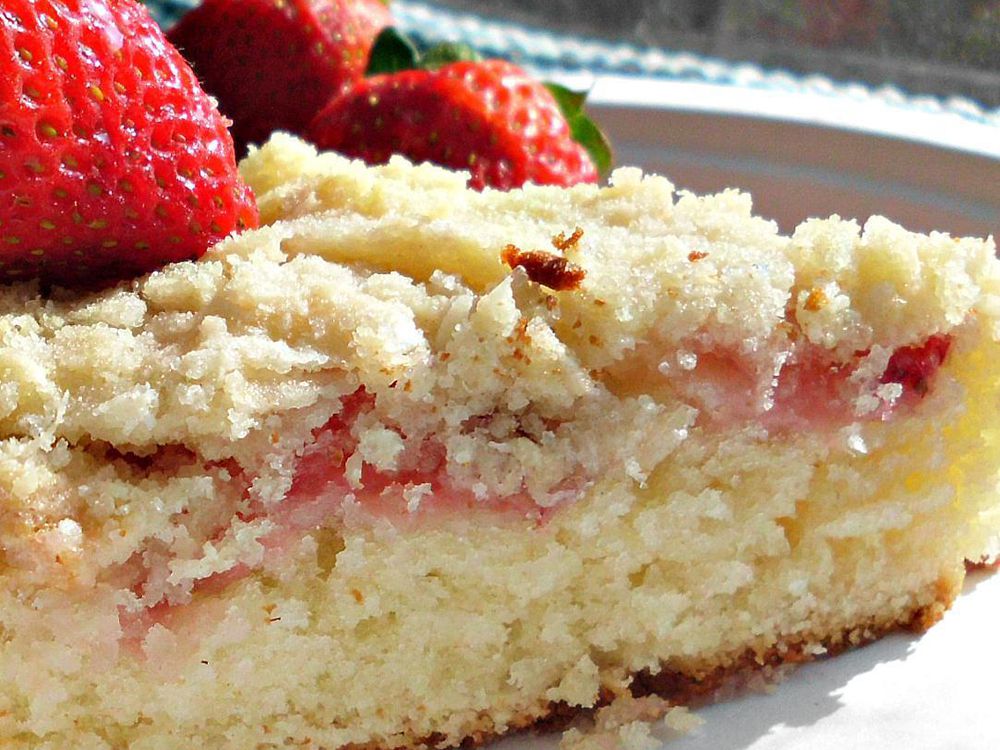 Fresh Strawberry Coffee Cake Recipe