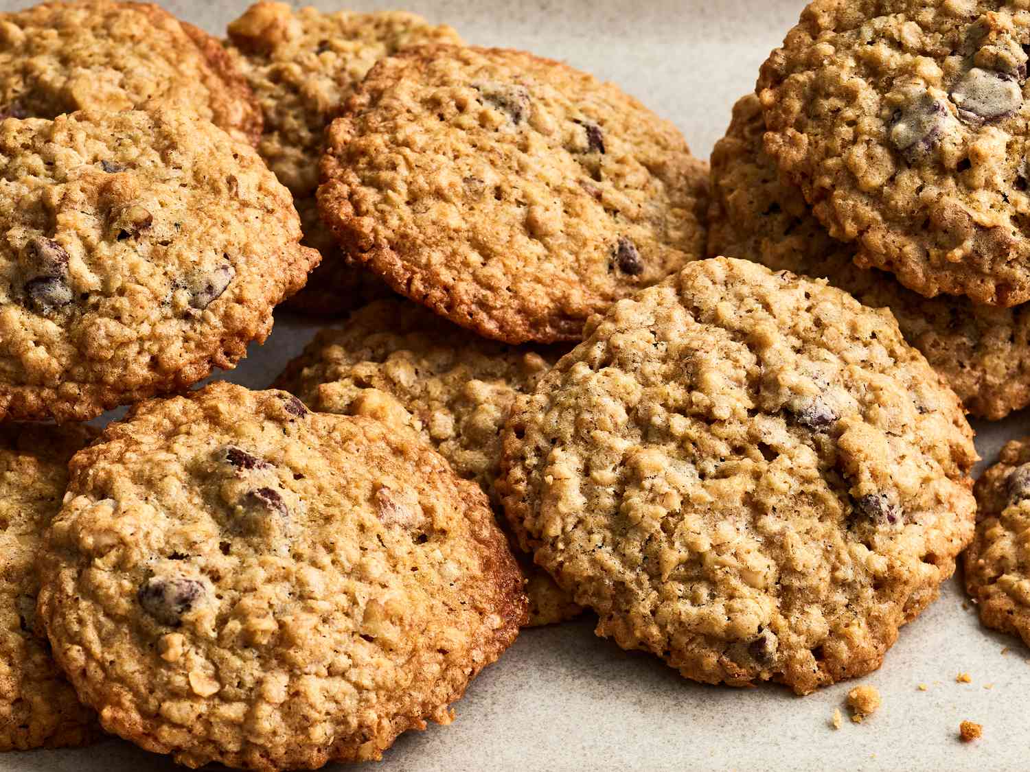 Chewy Chocolate Chip Oatmeal Cookies Recipe