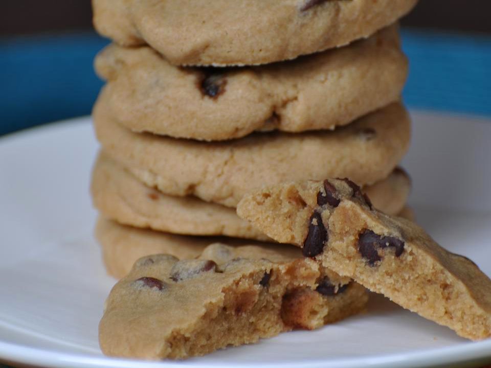 5-Ingredient Easy Chocolate Chip Cookies Recipe