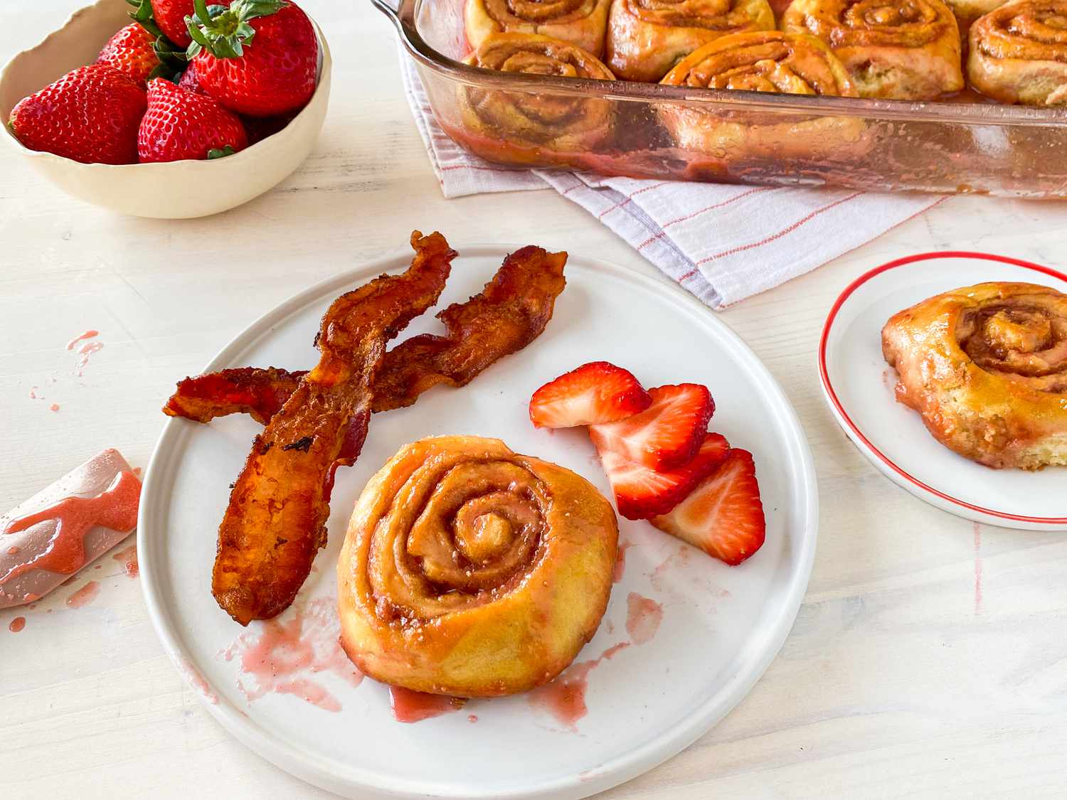 Strawberry Cinnamon Rolls Recipe