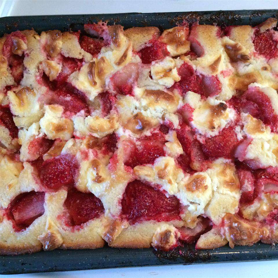 Strawberry Cream Cheese Cobbler Recipe