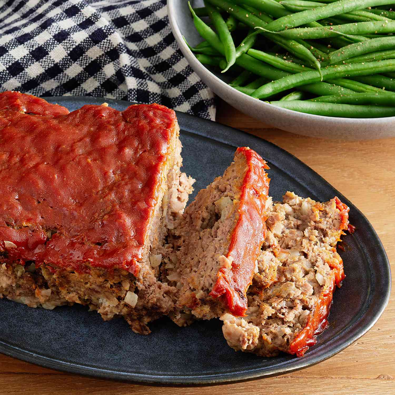 Easy Meatloaf Recipe (with Video)