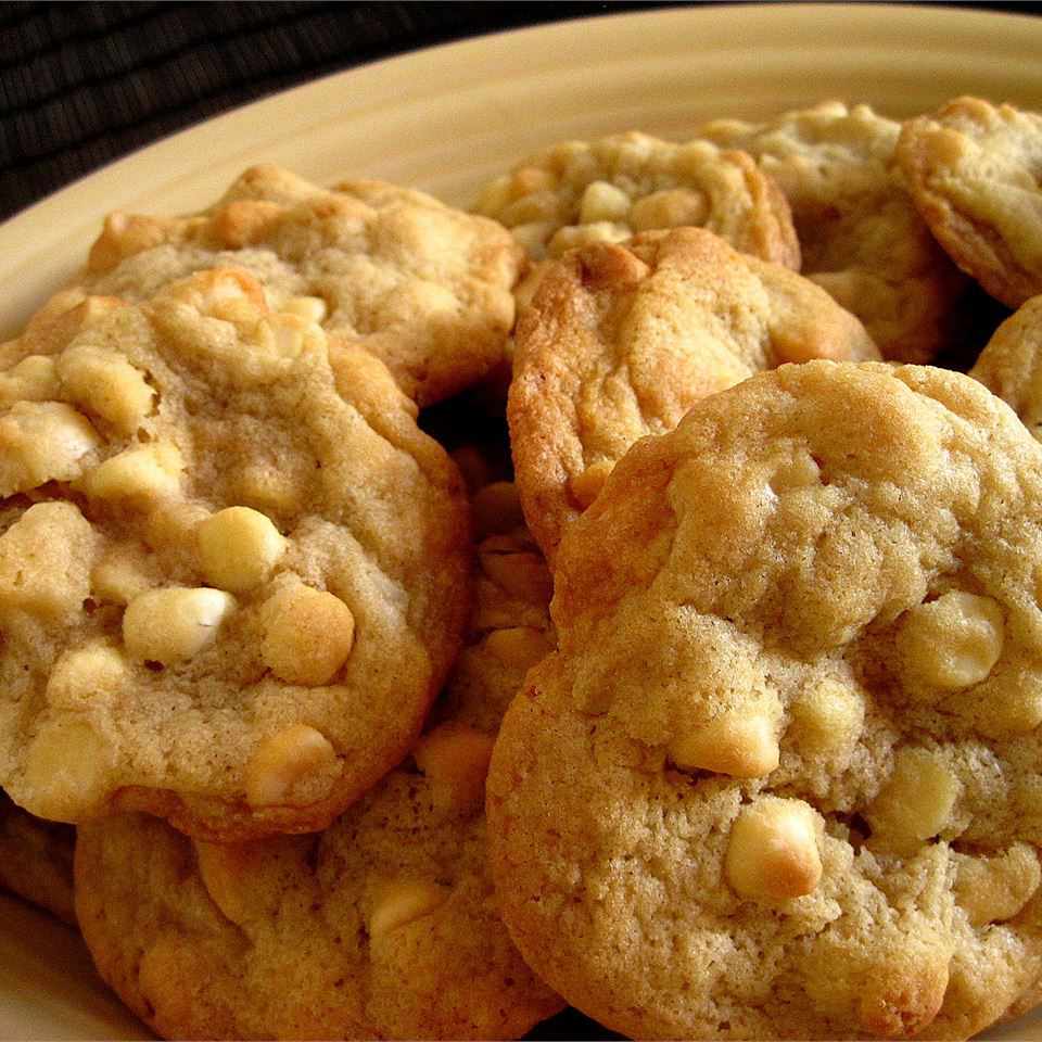 White Chocolate Macadamia Nut Cookies Recipe