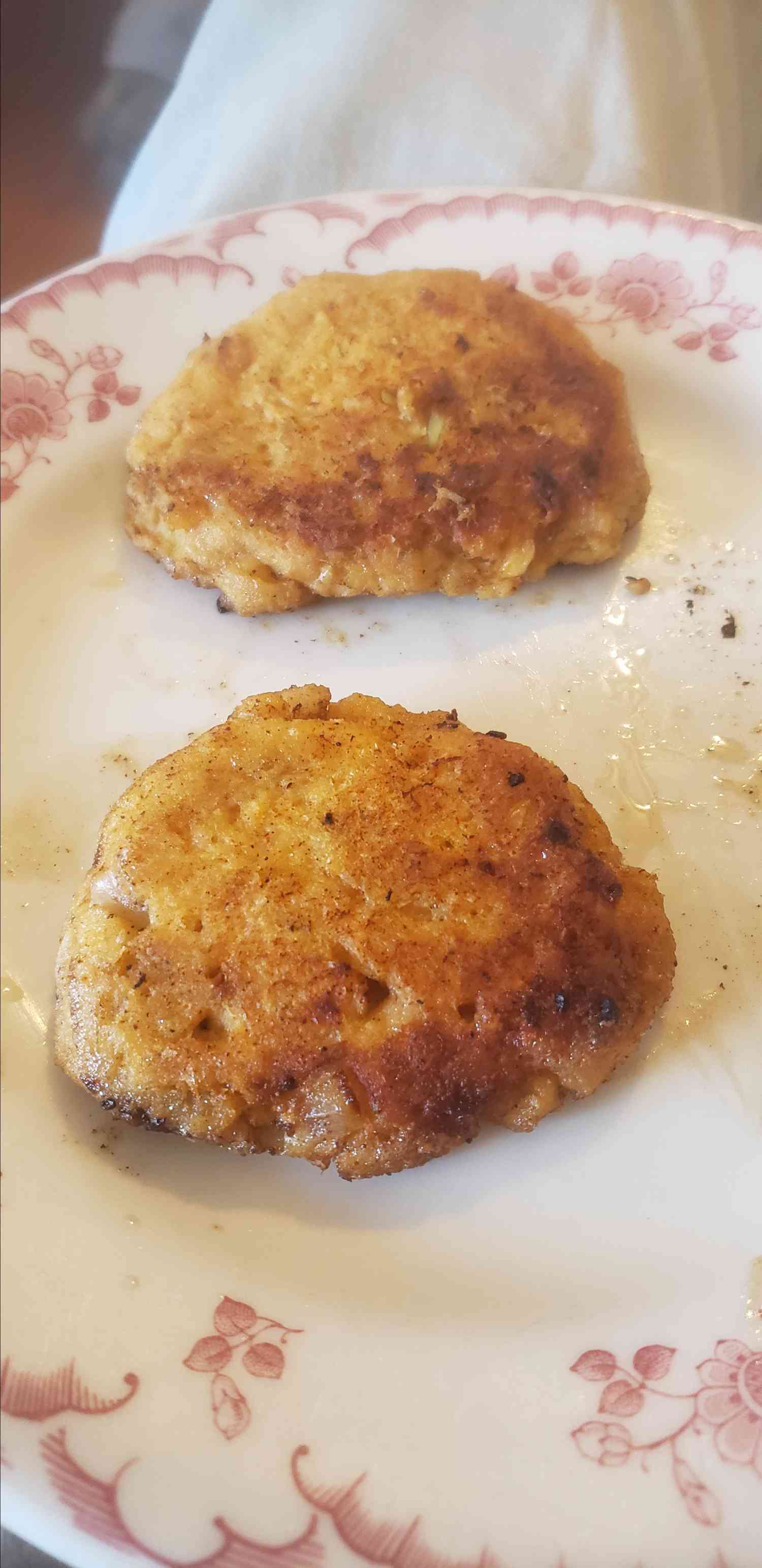 Crushed Pretzel Crab Cakes Recipe