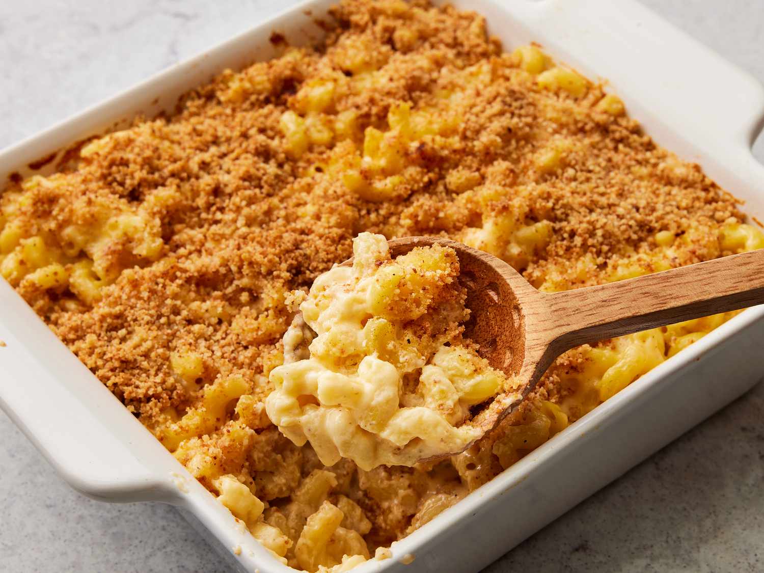 Homemade Mac and Cheese Recipe (with Video)