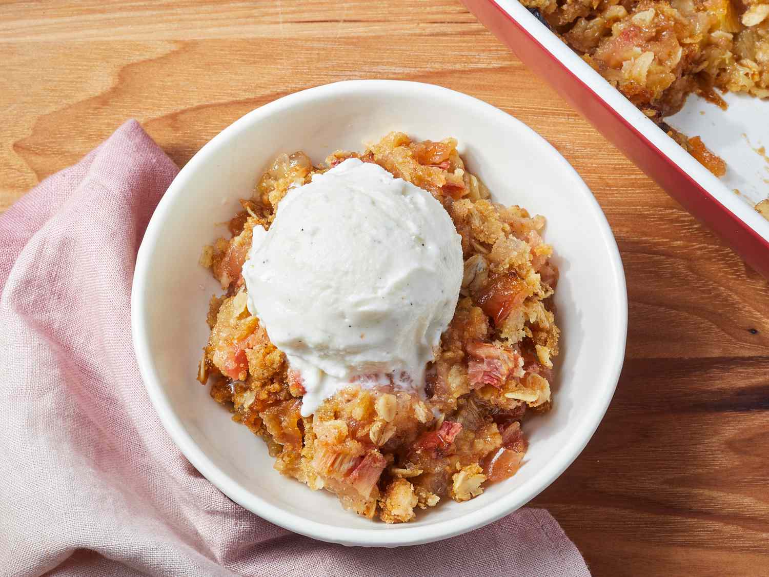 Easy Rhubarb Crisp Recipe