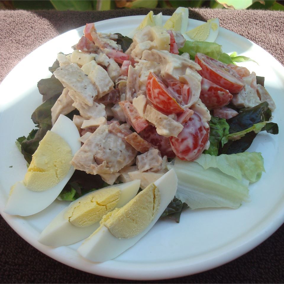 Warm Chicken, Bacon, and Egg Salad with Mayonnaise Dressing Recipe