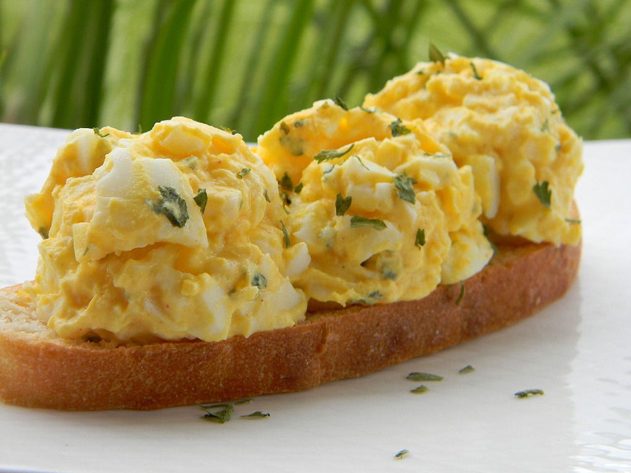 Easy Egg Salad Recipe