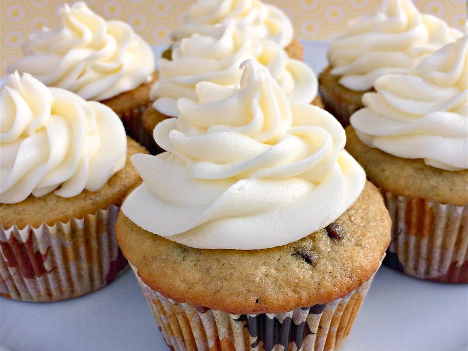 Banana Chocolate Chip Cupcakes with Cream Cheese Frosting Recipe