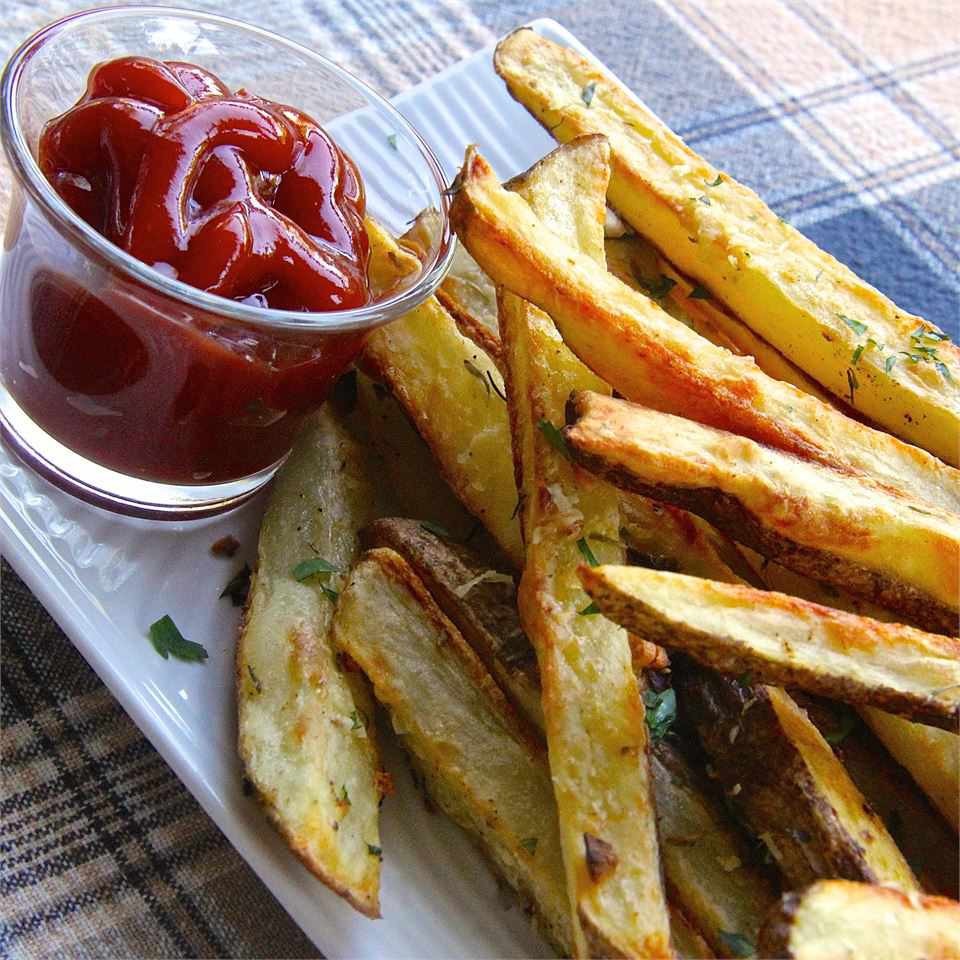 Oven-Baked Garlic and Parmesan Fries Recipe