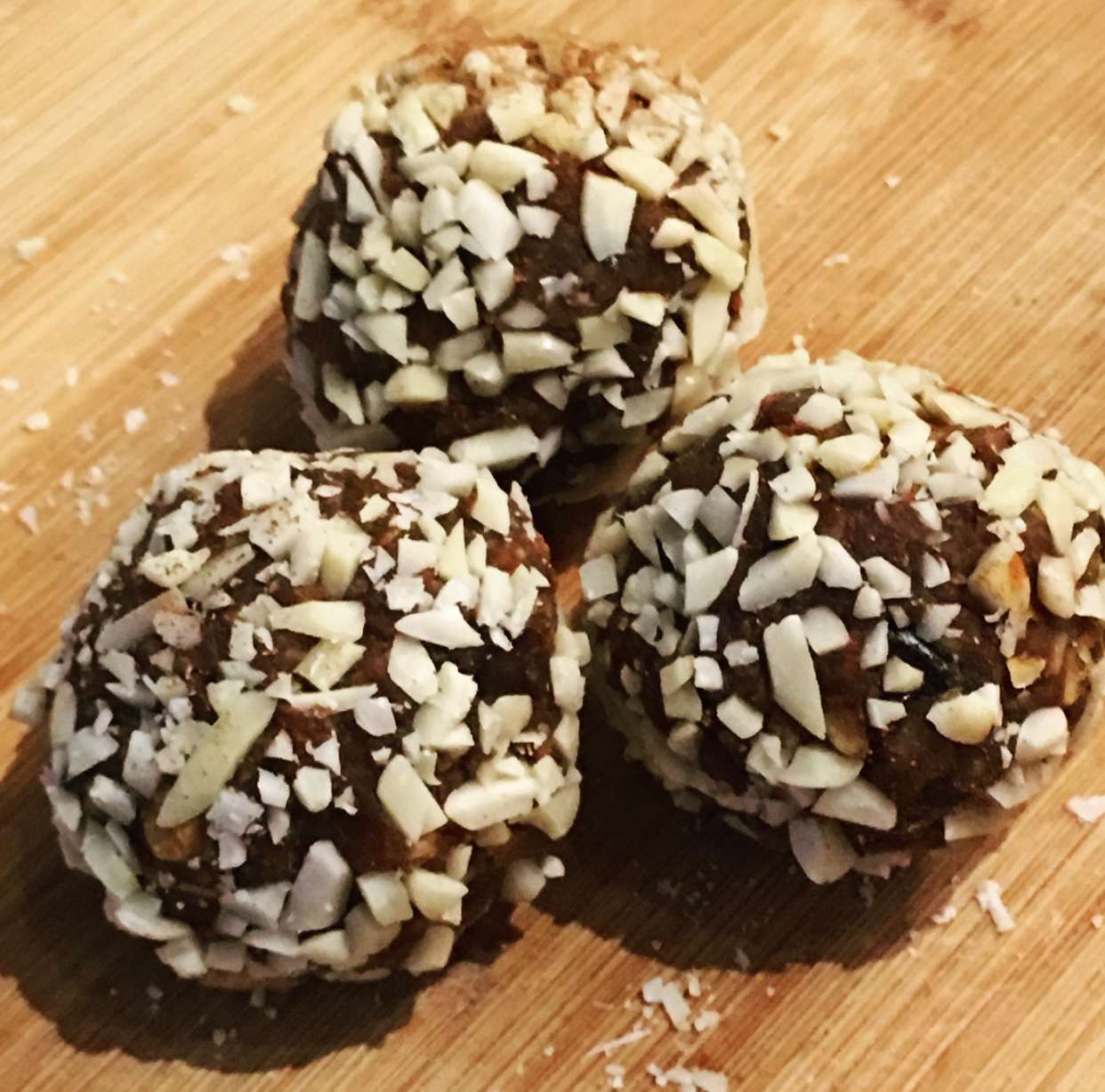 Pumpkin-Almond-Date Balls Recipe