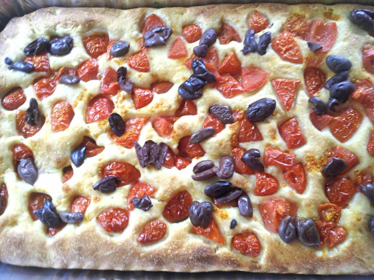 Focaccia Barese al Pomodoro e Olive (Homemade Italian Focaccia with Tomatoes and Olives) Recipe