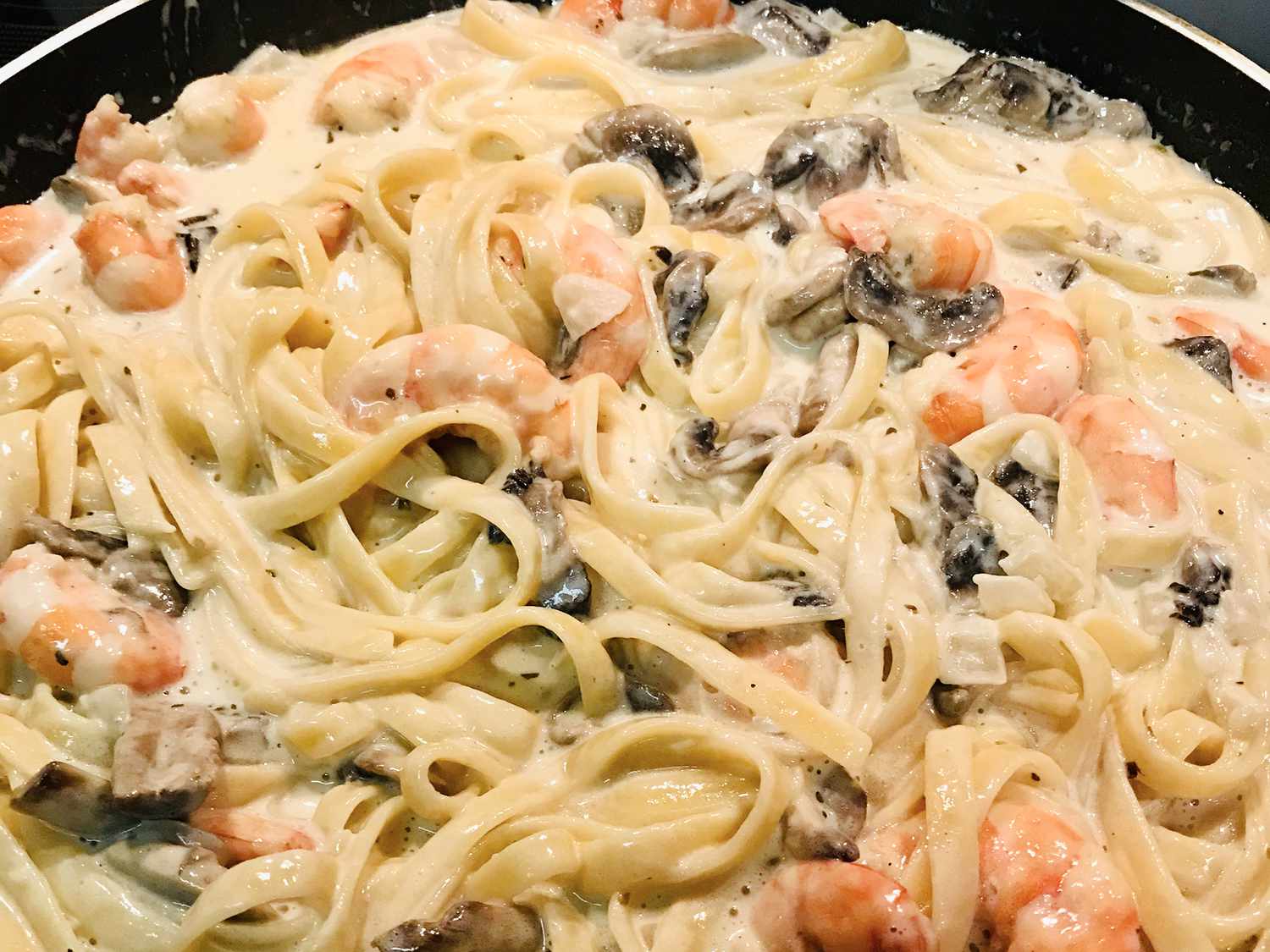 Mushroom Shrimp Alfredo Pasta Recipe