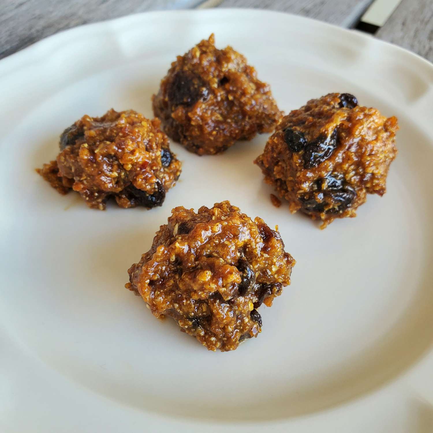 No-Bake One-Bite Snack Balls Recipe