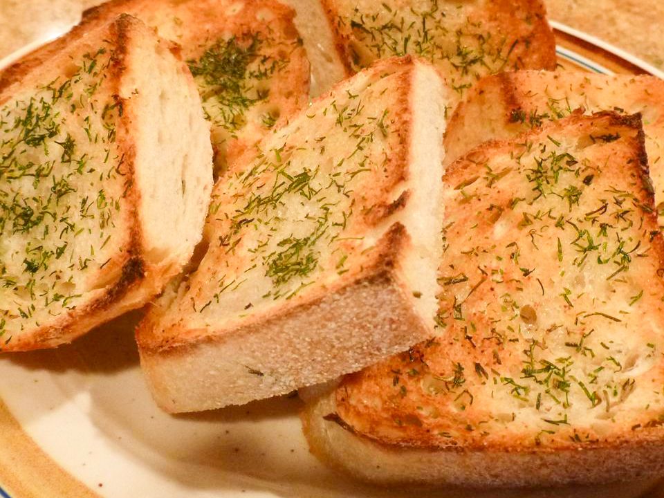 Make-Ahead Garlic Toast Recipe