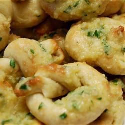 Jimmbo's Garlic Knots Recipe