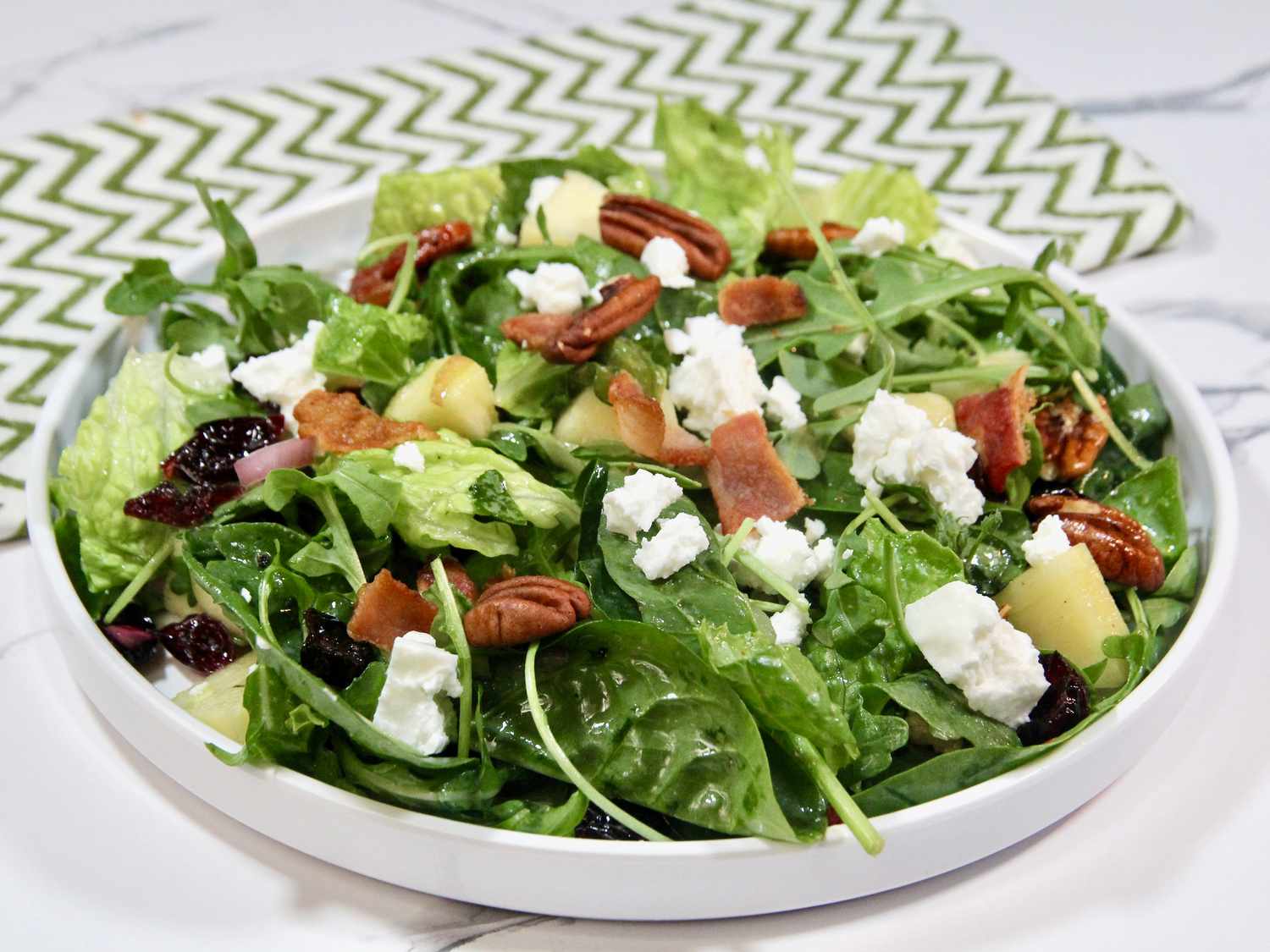 Apple Pecan Salad Recipe