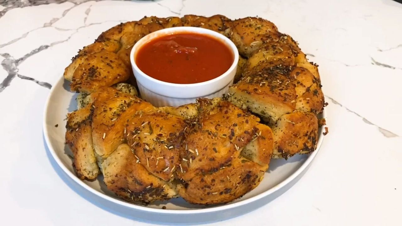 Garlic and Herb Pull Apart Bread Recipe