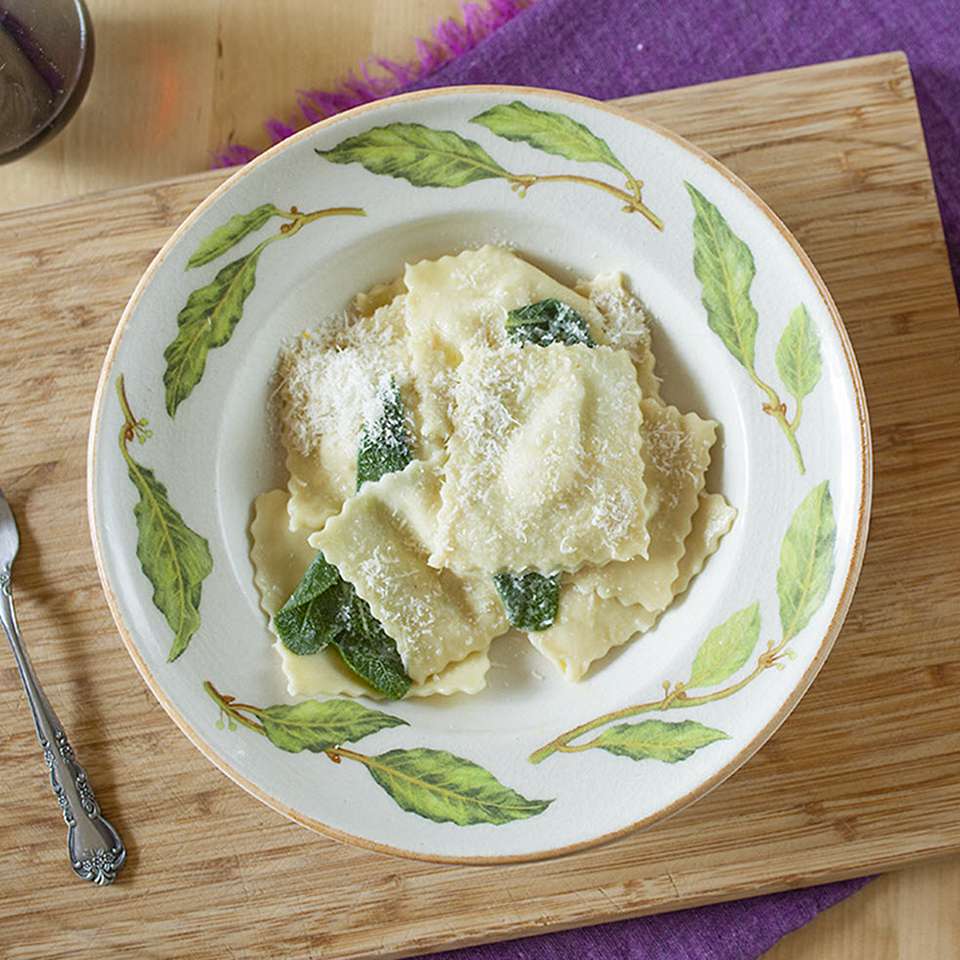 Homemade Pear and Gorgonzola Ravioli Recipe