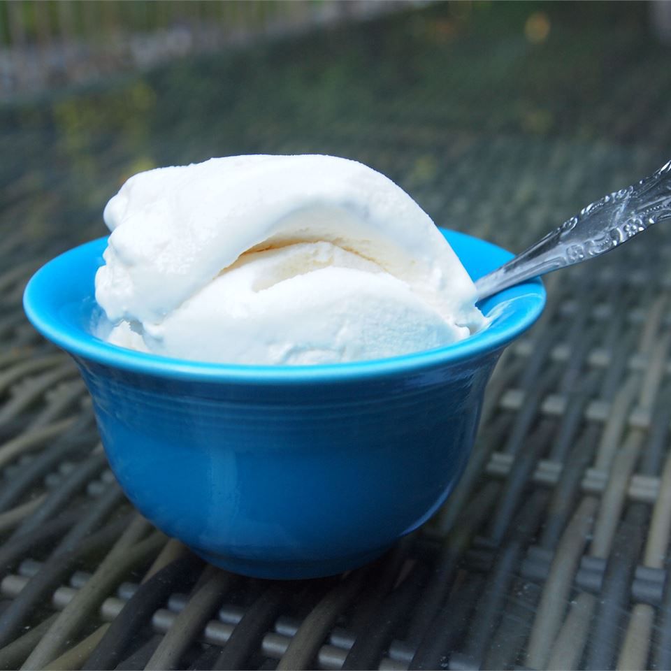 Easy Vanilla Ice Cream Recipe