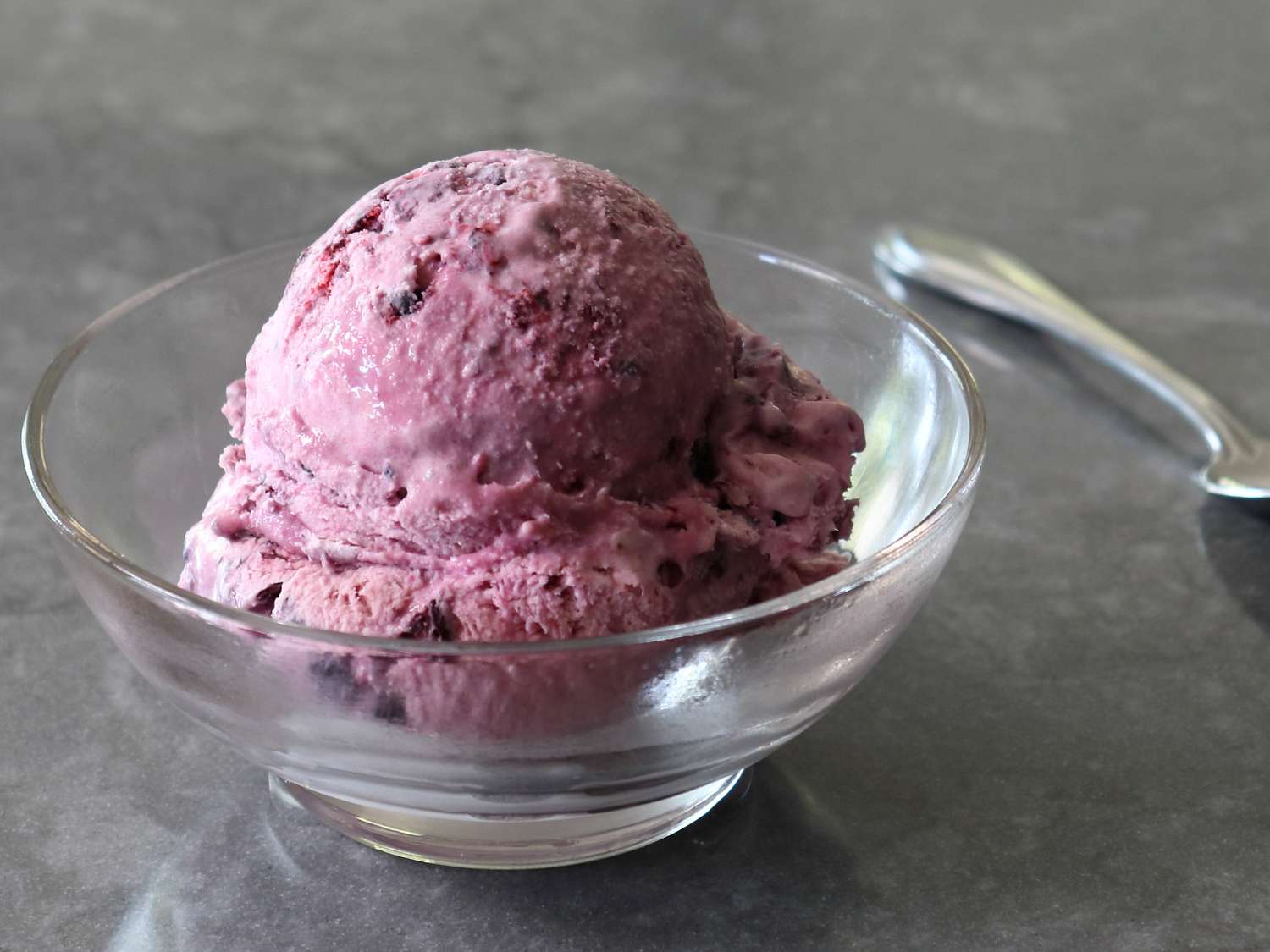 No-Churn Blackberry Ice Cream Recipe