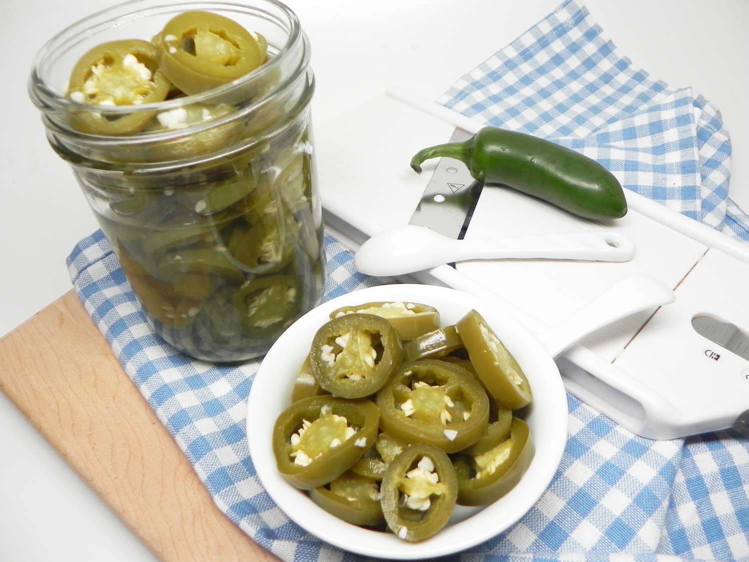 Instant Pot® Pickled Jalapeno Rings Recipe