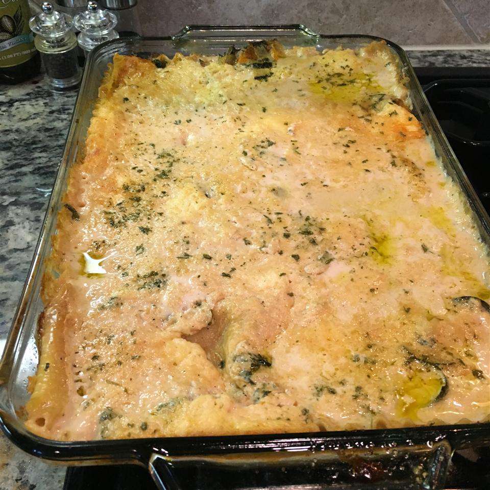 Easy Spinach Lasagna with White Sauce Recipe