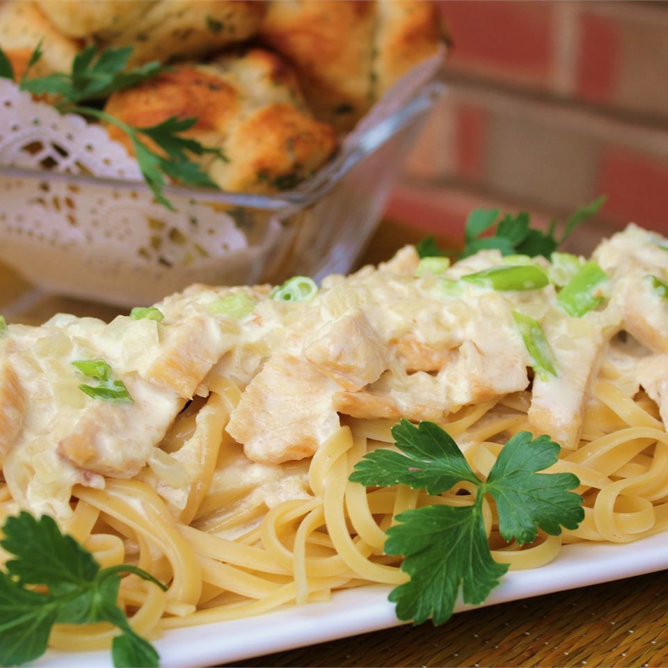 Creamy Chicken on Linguine Recipe