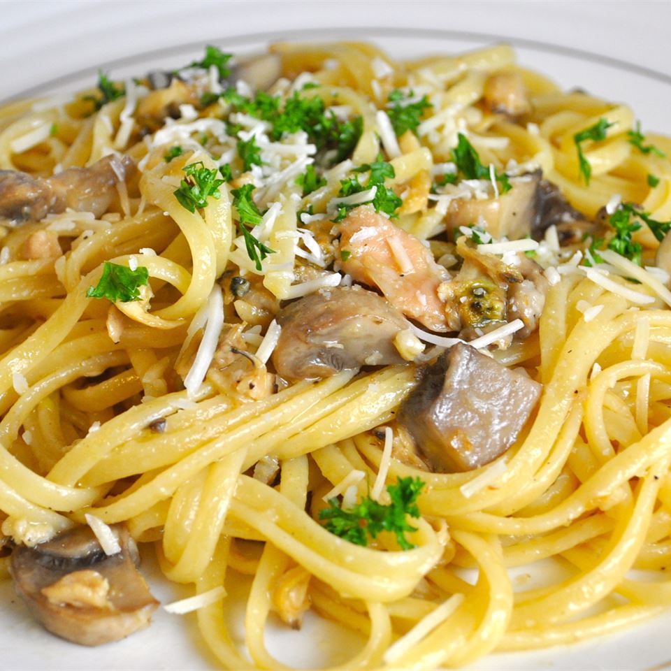 Clam Sauce with Linguine Recipe