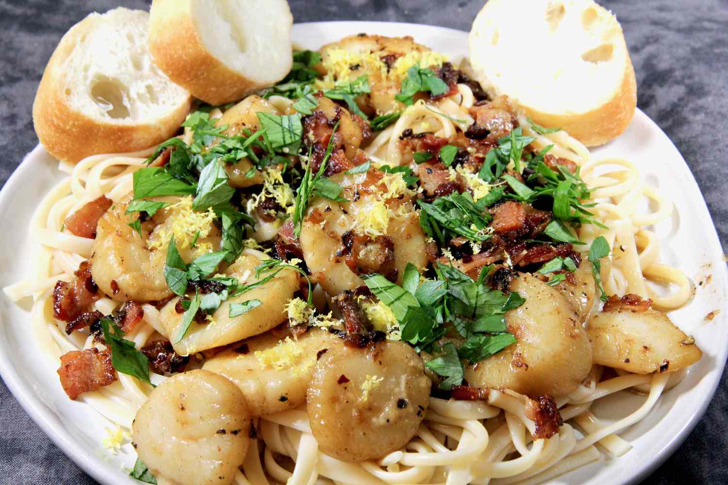 Linguini with Bacon and Scallops Recipe