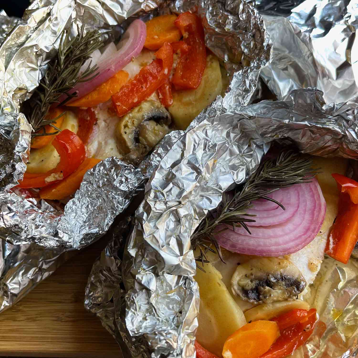 Oven-Baked Chicken and Vegetables in Foil Recipe