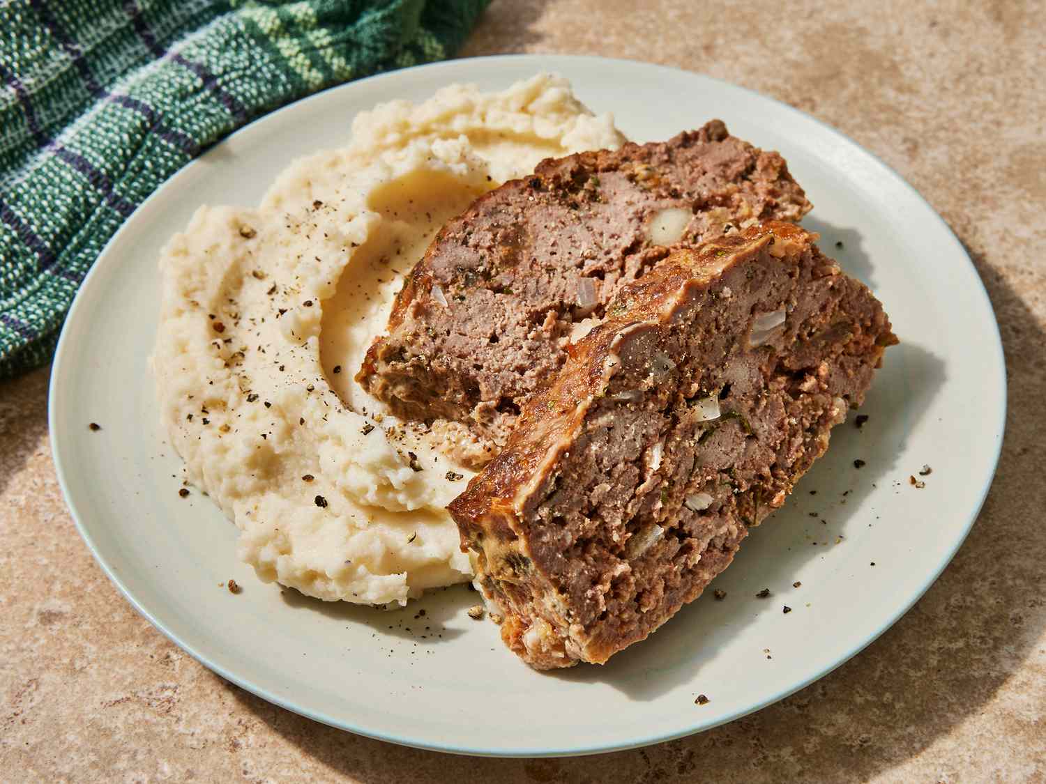 Low-Carb Meatloaf with Pork Rinds Recipe