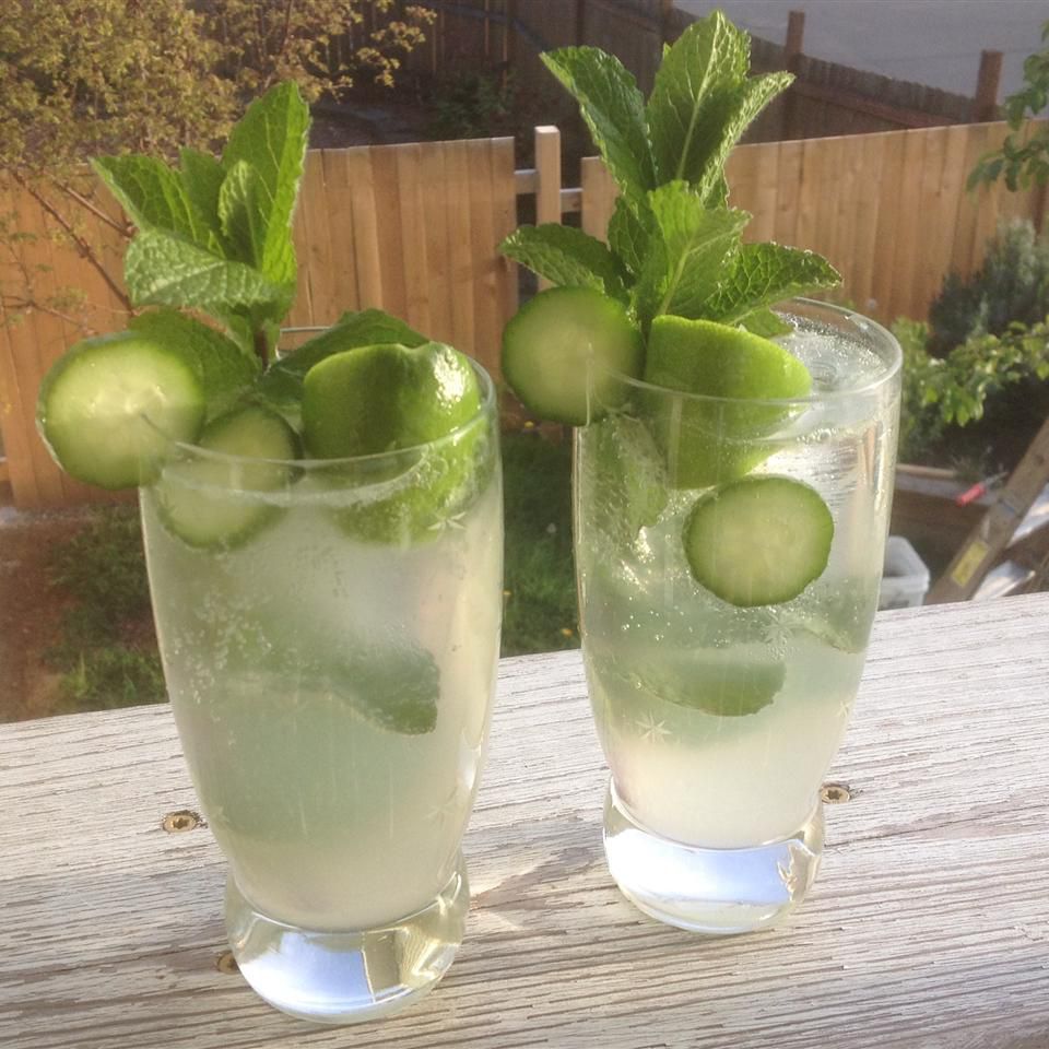 Mint-Cucumber Mojitos Recipe