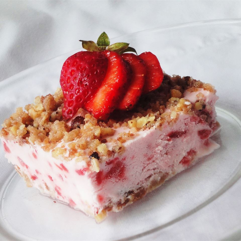 Frosty Strawberry Squares Recipe