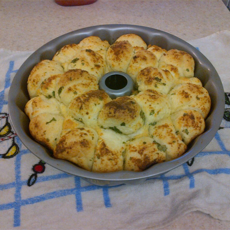 Garlic Parmesan Monkey Bread Recipe