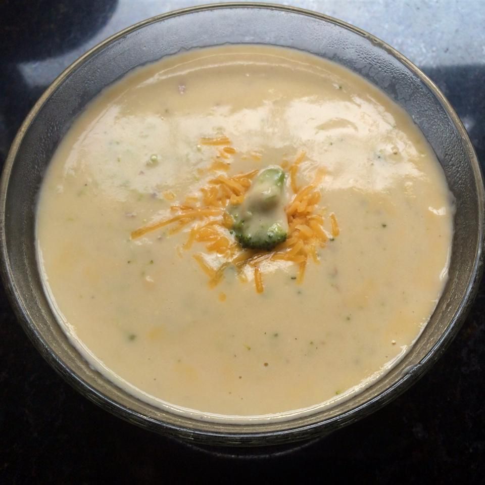 Easy Cheesy Cream of Broccoli Soup Recipe