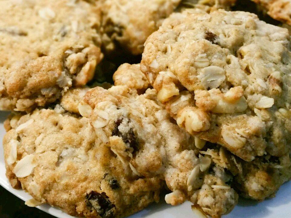 The Best Oatmeal Cookies Recipe