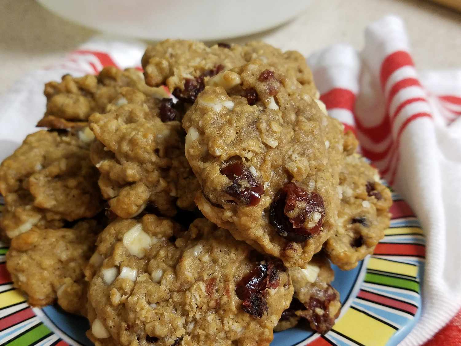 White Chocolate Cranberry Oatmeal Cookies Recipe