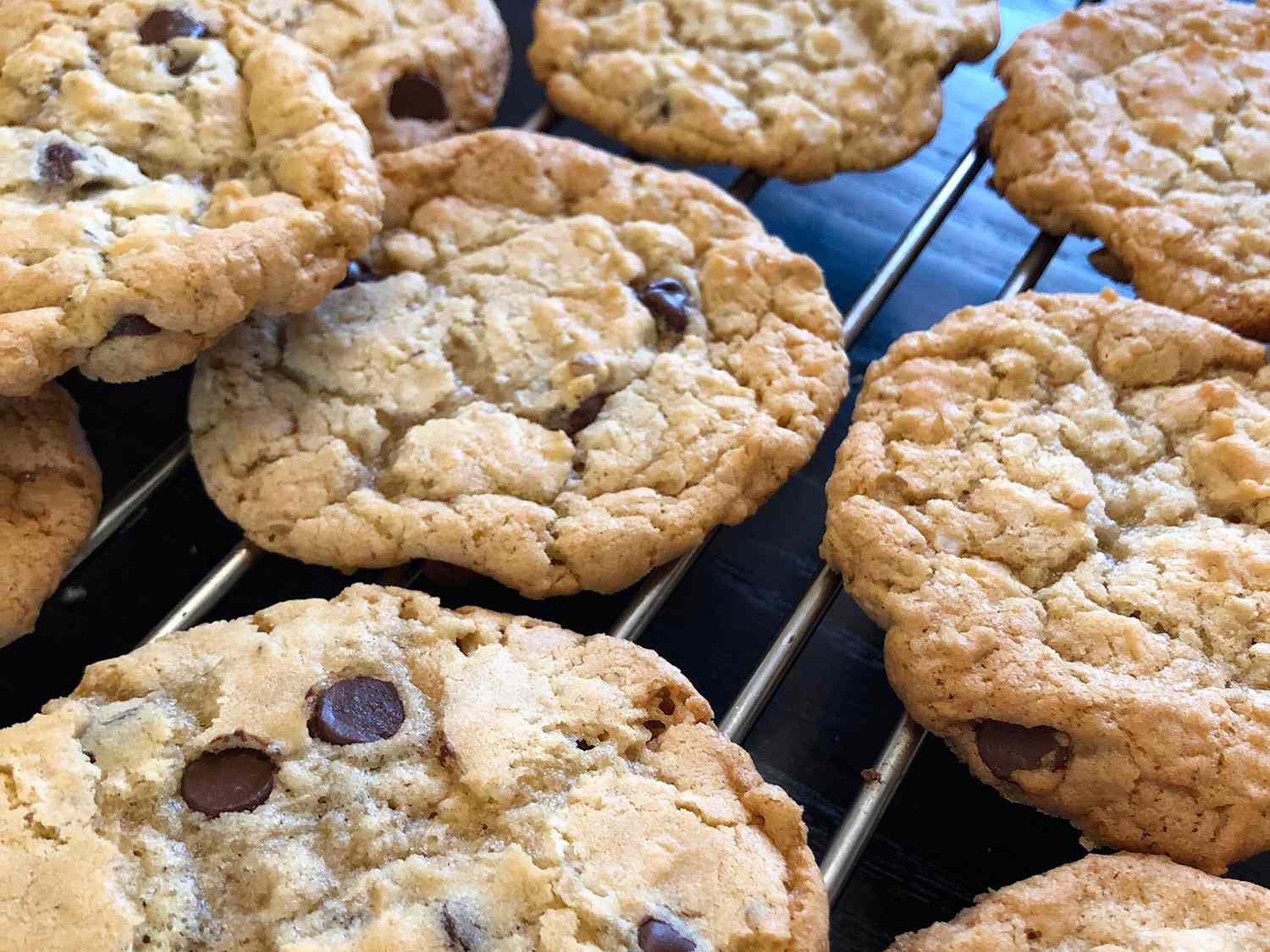 Crisp Oatmeal Cookies Recipe