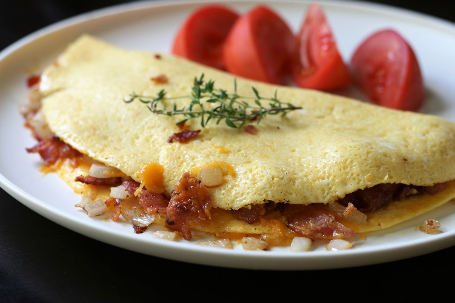 Crispy Bacon and Sweet Onion Omelet Recipe