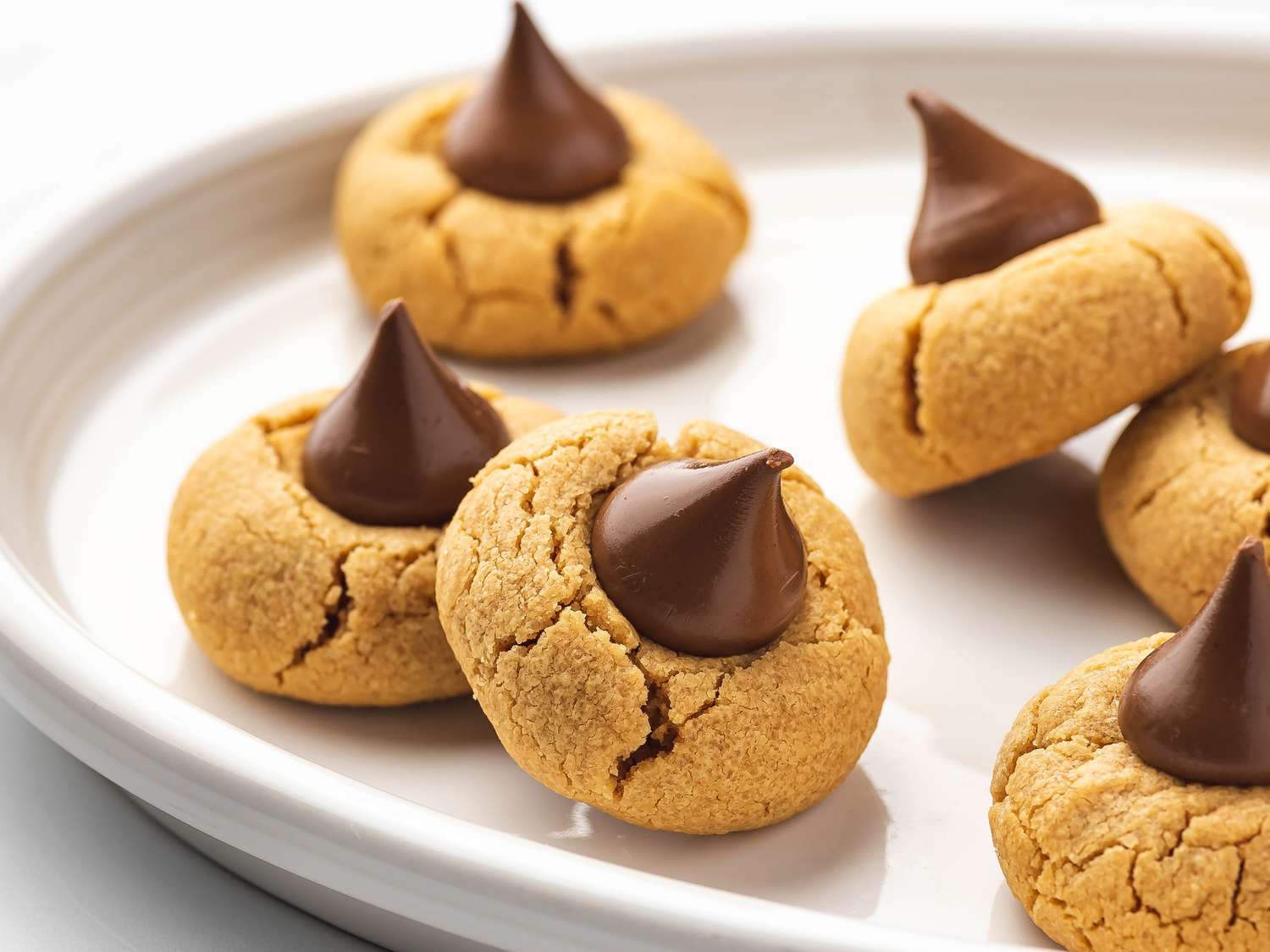 Peanut Butter Kiss Cookies Recipe