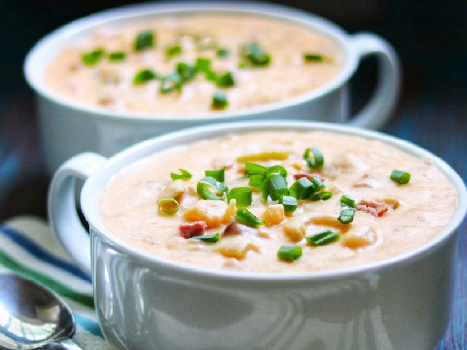 Easy Slow Cooker Cheesy Potato Soup with Ham Recipe