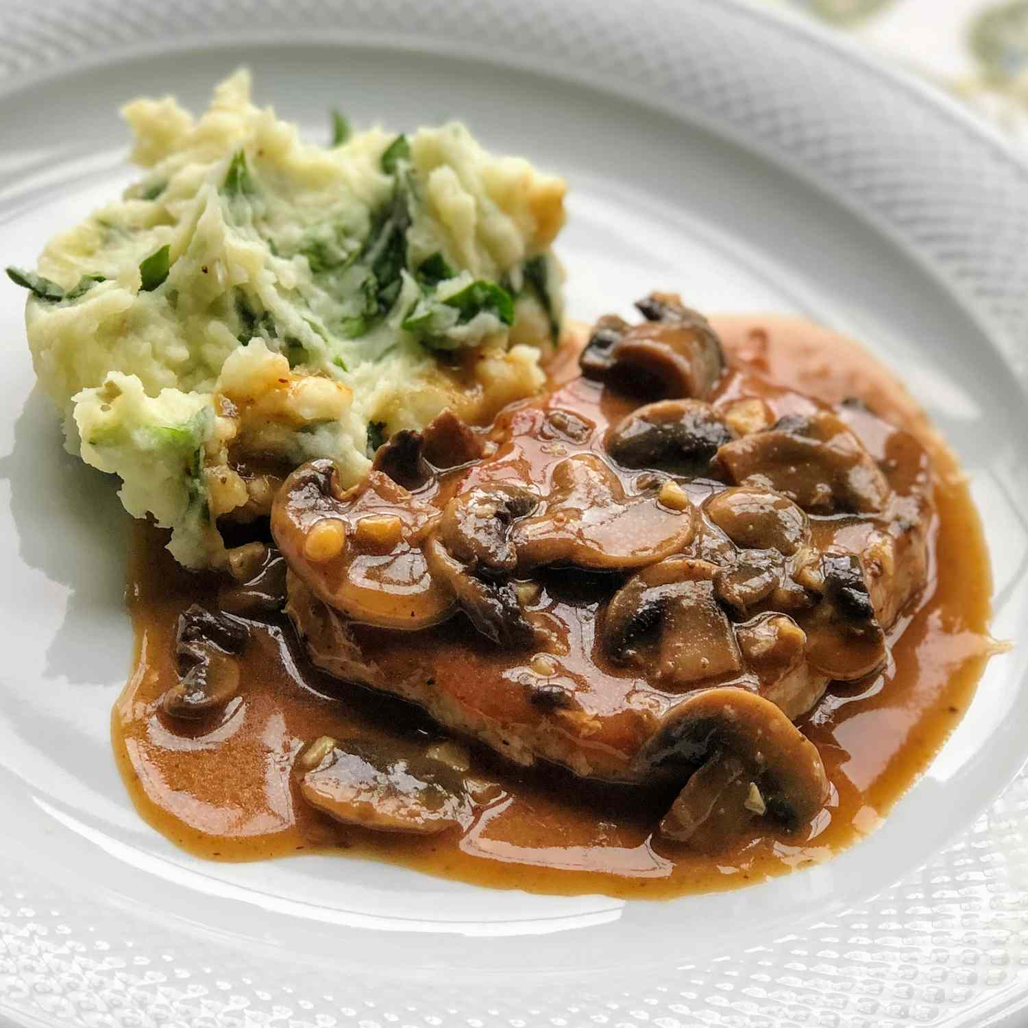 Pork Chops in Garlic Mushroom Sauce Recipe