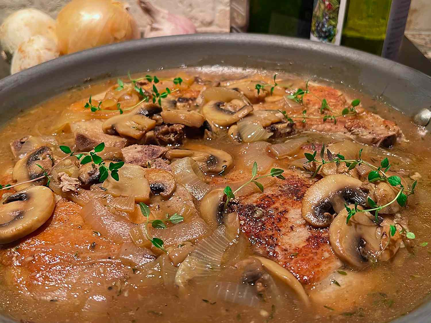 Skillet Pork Chops with Mushroom Gravy Recipe